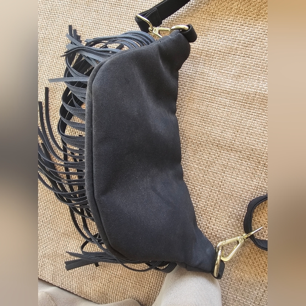 Thomas & Lee Black Fringe Crossbody Bag | Boho Western Shoulder Bag - Picture 3 of 5